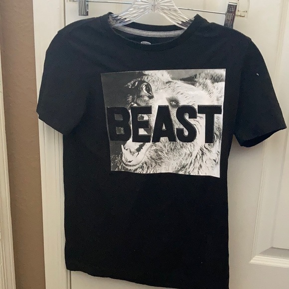 FINAL MARKDOWN OLD navy children’s beast t shirt large - Picture 1 of 3